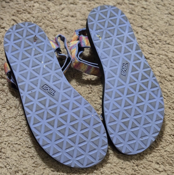 Teva Women's Original Universal Sandal, Iridescence Tangerine Multi, 9 - Picture 6 of 6